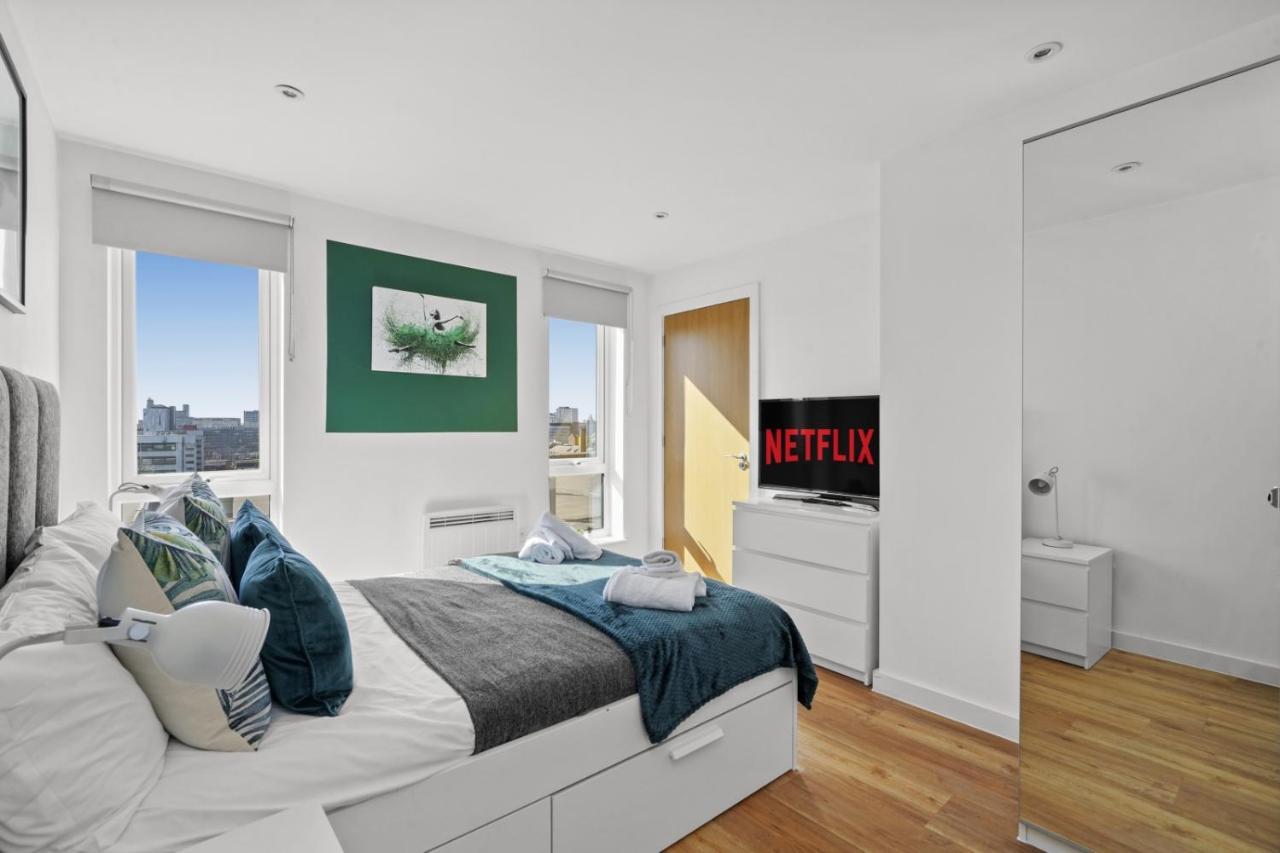 Stunning City Centre Penthouse - Sleeps 10 - Parking Manchester Eksteriør bilde