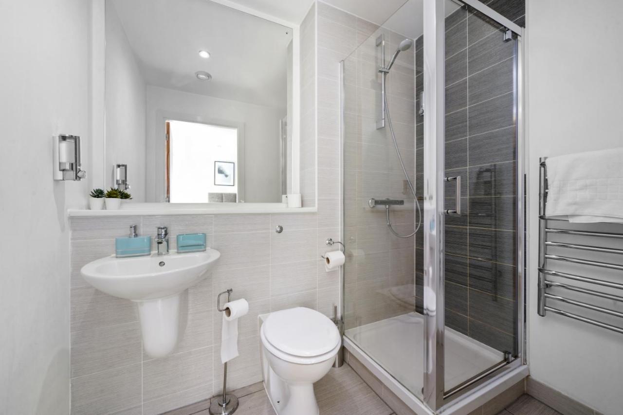 Stunning City Centre Penthouse - Sleeps 10 - Parking Manchester Eksteriør bilde